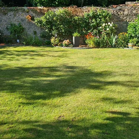 Chez Fabienne Et Olivier, Privative Avec Sdb Et Wc, Baie Du Mont Saint Michel Homestay *