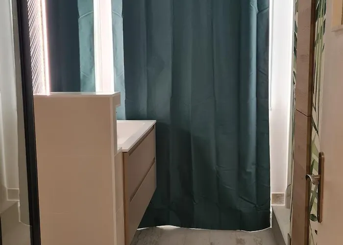 Quarto em Acomodações Particulares Chez Fabienne Et Olivier, Privative Avec Sdb Et Wc, Baie Du Mont Saint Michel