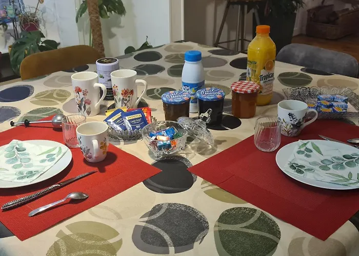 Chez Fabienne Et Olivier, Privative Avec Sdb Et Wc, Baie Du Mont Saint Michel Quarto em Acomodações Particulares Avranches